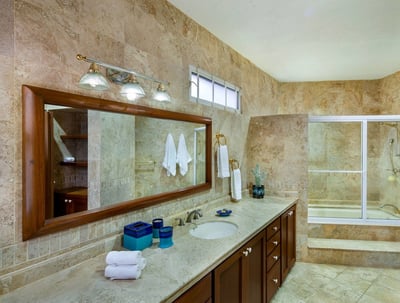 Luxury Villa Photo #35