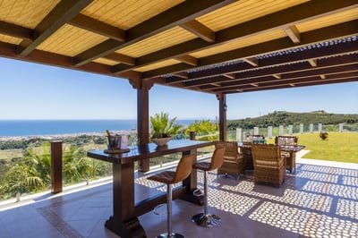 Luxury Villa Photo #9