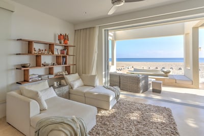 Luxury Villa Photo #19