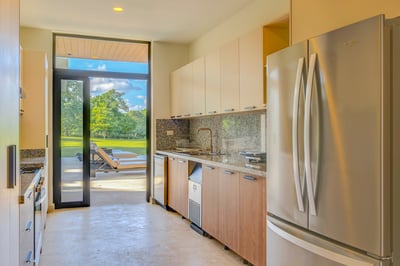 Luxury Villa Photo #15