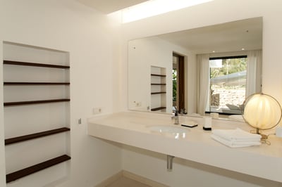 Luxury Villa Photo #32