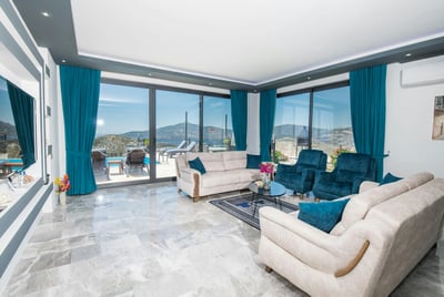 Luxury Villa Photo #10