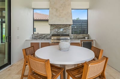 Luxury Villa Photo #7