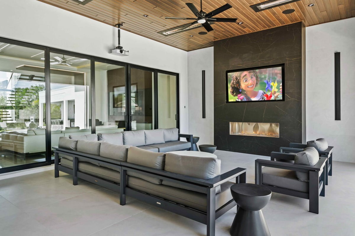 Reunion Royale Retreat