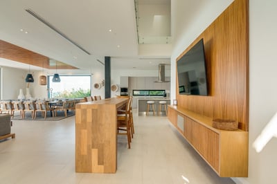 Luxury Villa Photo #11