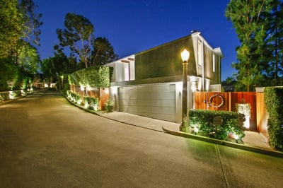 Luxury Villa Photo #2