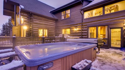 Hot tub