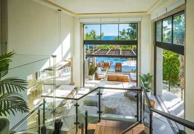 Luxury Villa Photo #26