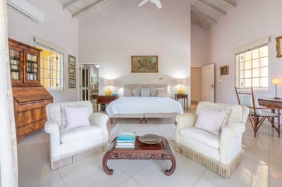 Luxury Villa Photo #33
