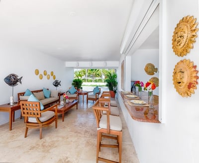 Luxury Villa Photo #14
