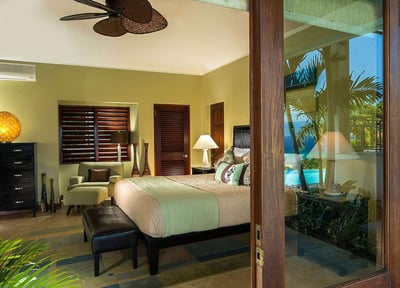 Luxury Villa Photo #17