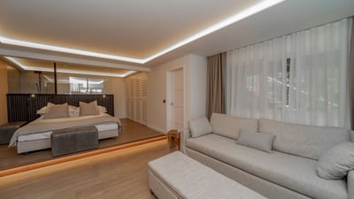 Luxury Villa Photo #57