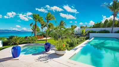 Luxury Villa Photo #14
