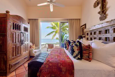 Luxury Villa Photo #19