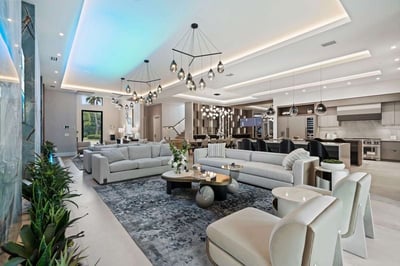 Luxury Villa Photo #23