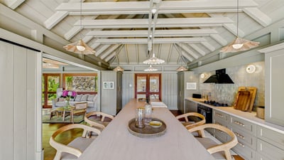 Kitchen & Dining Area