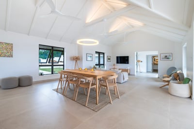 Luxury Villa Photo #10