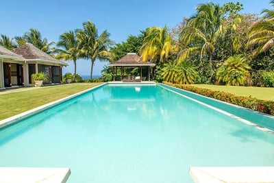 Luxury Villa Photo #4