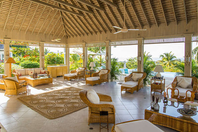 Luxury Villa Photo #8
