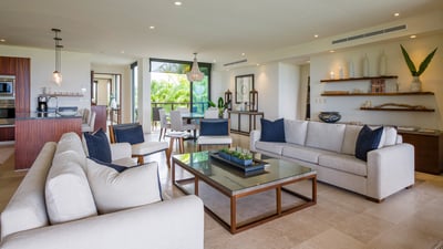 Luxury Villa Photo #10