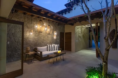 Luxury Villa Photo #5