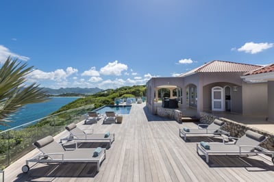 Luxury Villa Photo #7