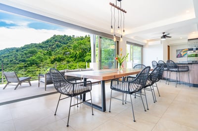 Luxury Villa Photo #36