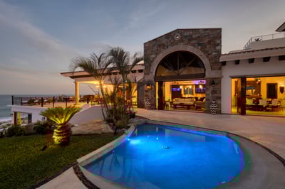 Luxury Villa Photo #9