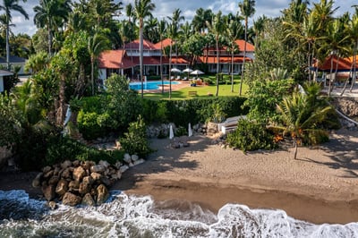 Luxury Villa Photo #2
