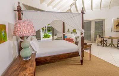 Luxury Villa Photo #16
