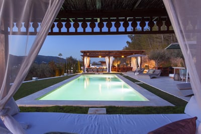 Luxury Villa Photo #8