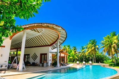 Luxury Villa Photo #5