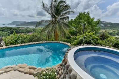 Luxury Villa Photo #3