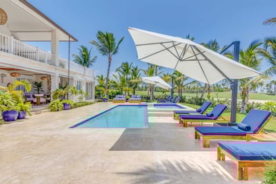 Luxury Villa Photo #6