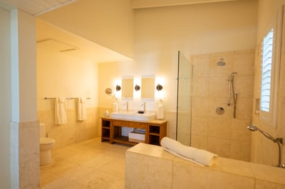 Luxury Villa Photo #27