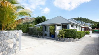 Luxury Villa Photo #4