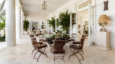 Luxury Villa Photo #8