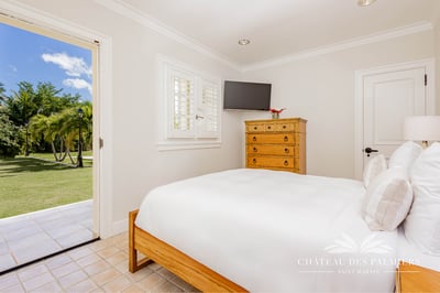 Luxury Villa Photo #40