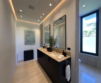 Luxury Villa Photo #56