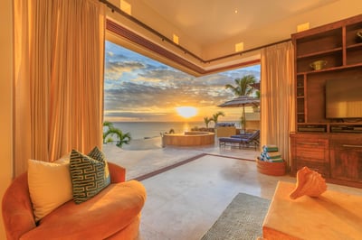 Luxury Villa Photo #29