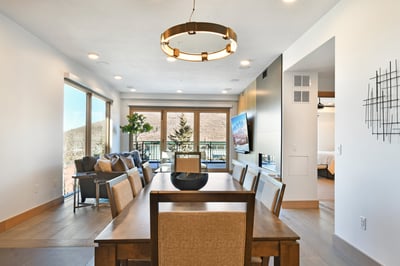 Luxury Villa Photo #6