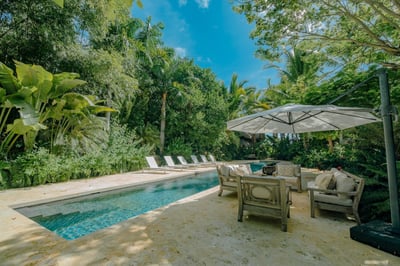 Luxury Villa Photo #5
