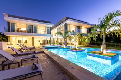 Luxury Villa Photo #5