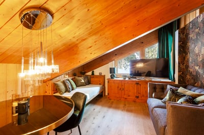 Luxury Villa Photo #13
