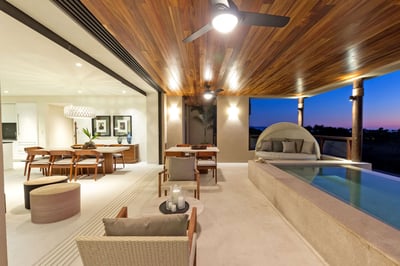 Luxury Villa Photo #2