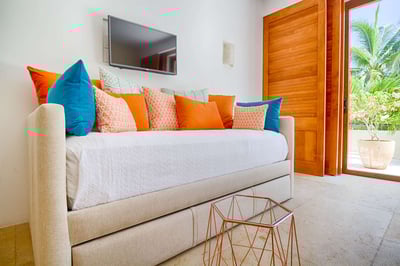 Luxury Villa Photo #17