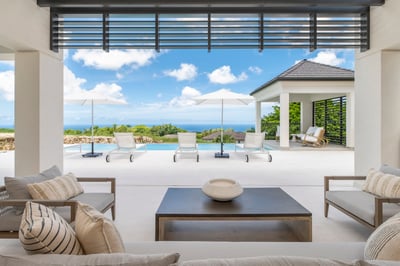 Luxury Villa Photo #3