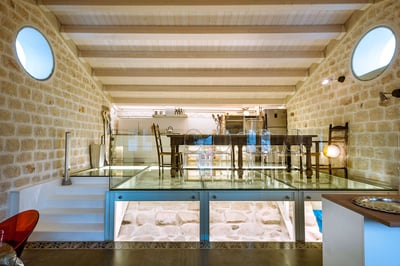 Luxury Villa Photo #14