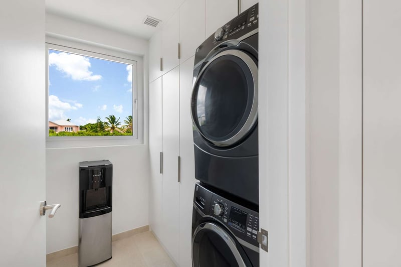 Beach Enclave Grace Bay 5 BDM Ocean View Villa