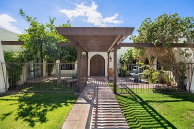 Luxury Villa Photo #22